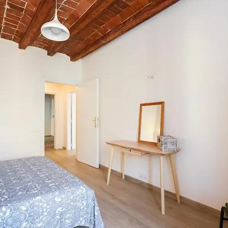 Cozy Spacious With Terrace With Parking 바르셀로나