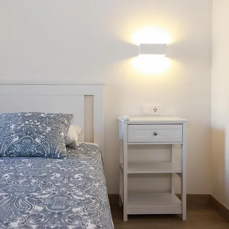 아파트 Cozy Spacious With Terrace With Parking *