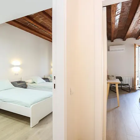 Cozy Spacious With Terrace With Parking * Barcelona
