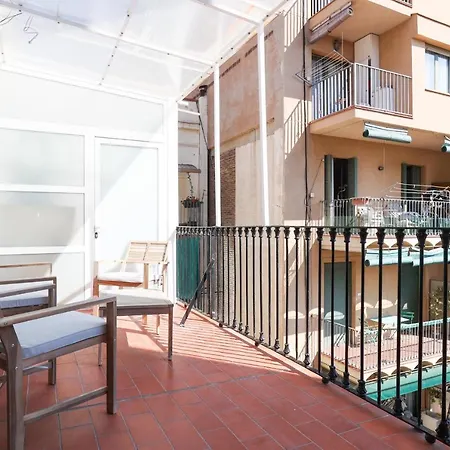 Cozy Spacious With Terrace With Parking Apartment